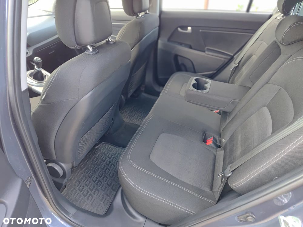 Kia Sportage 2.0 CRDI 4WD Spirit - 8
