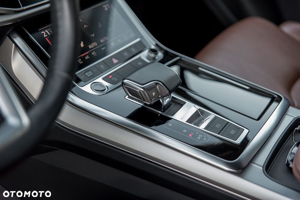 Audi Q7 50 TDI mHEV Quattro S Line Tiptr - 9