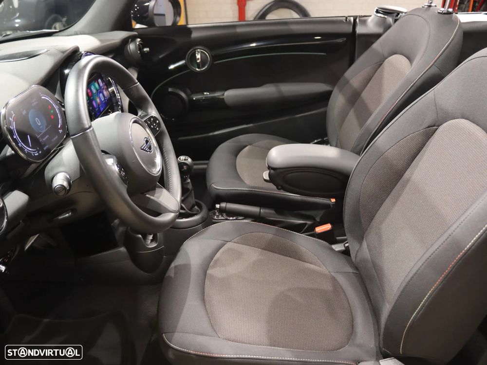 MINI Cabrio Cooper Classic - 11