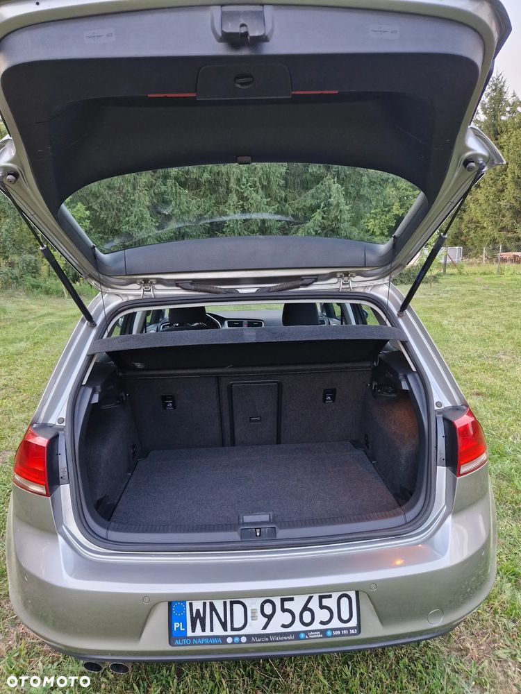 Volkswagen Golf 1.4 TSI BMT Comfortline - 24