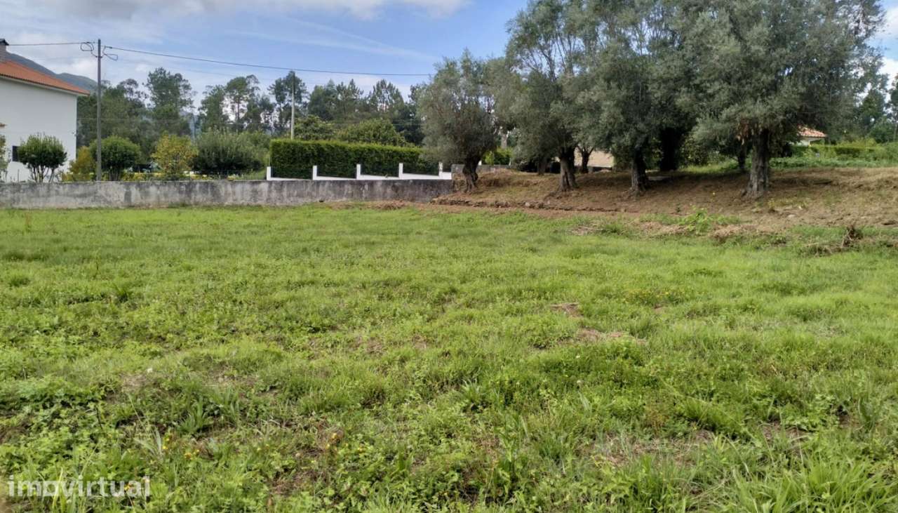 Venda de Terreno para construção com 670 m², Nogueira, Viana do Cas - Grande imagem: 5/24