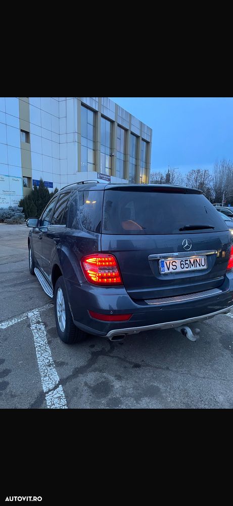 Mercedes-Benz ML 300 CDI BlueEfficiency Aut - 2