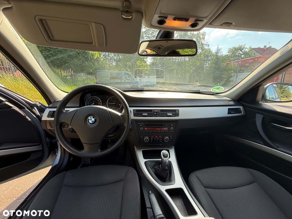 BMW Seria 3 316d - 6