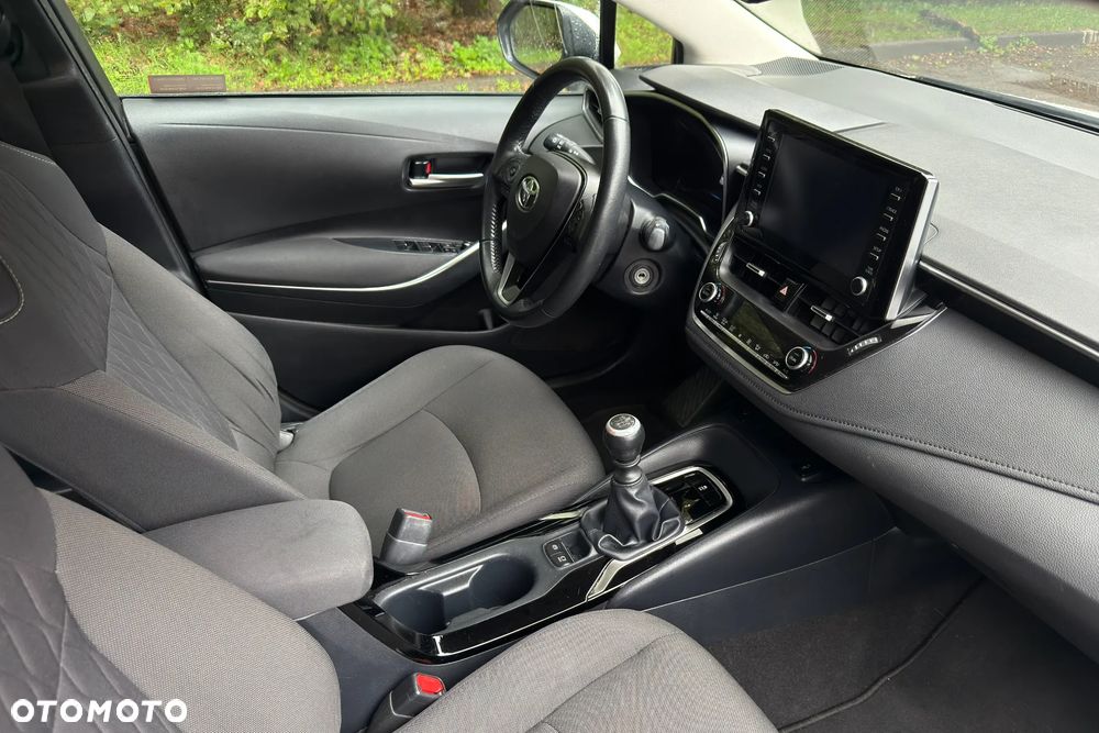 Toyota Corolla 1.6 Comfort - 12