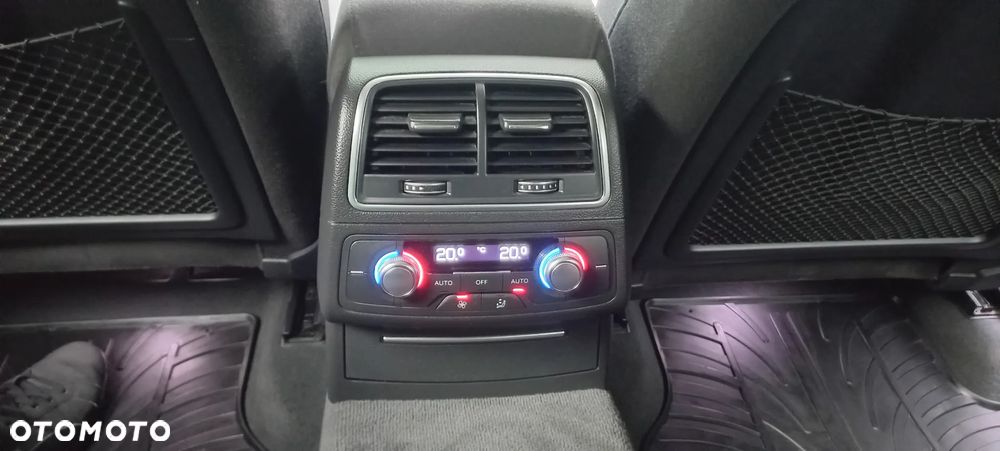 Audi A6 Avant 3.0 TDI quattro S tronic - 28