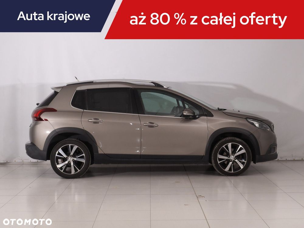Peugeot 2008 - 8