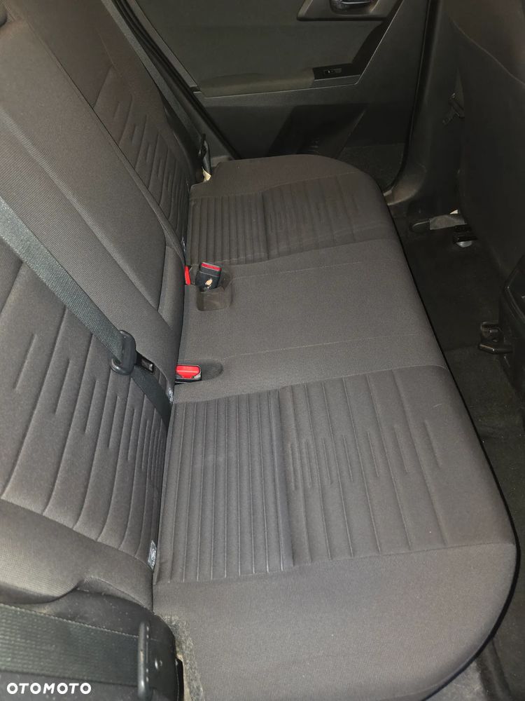 Toyota Auris 1.4 D-4D Comfort - 13