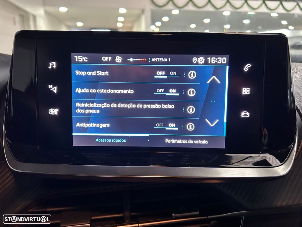 Peugeot 208 1.2 PureTech Active Pack - 27