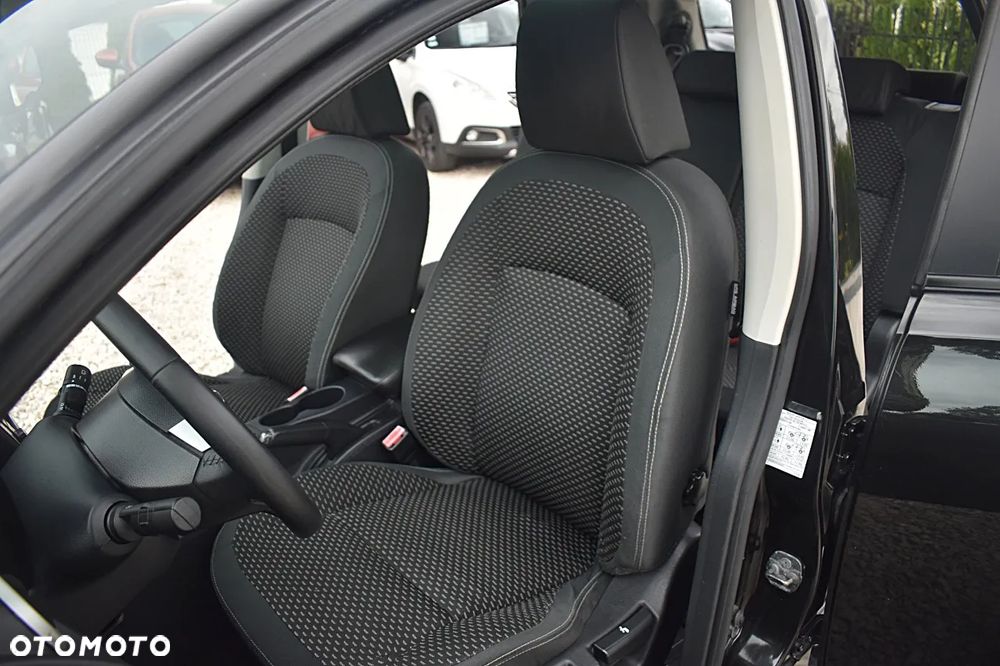 Nissan Qashqai+2 2.0 Acenta - 19