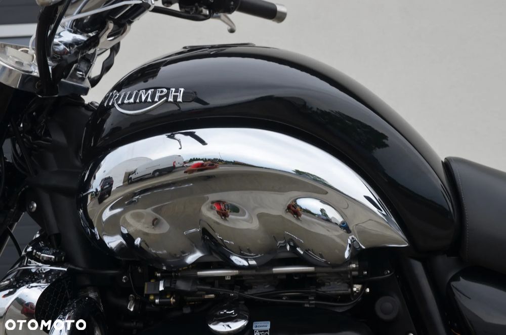 Triumph Rocket - 14