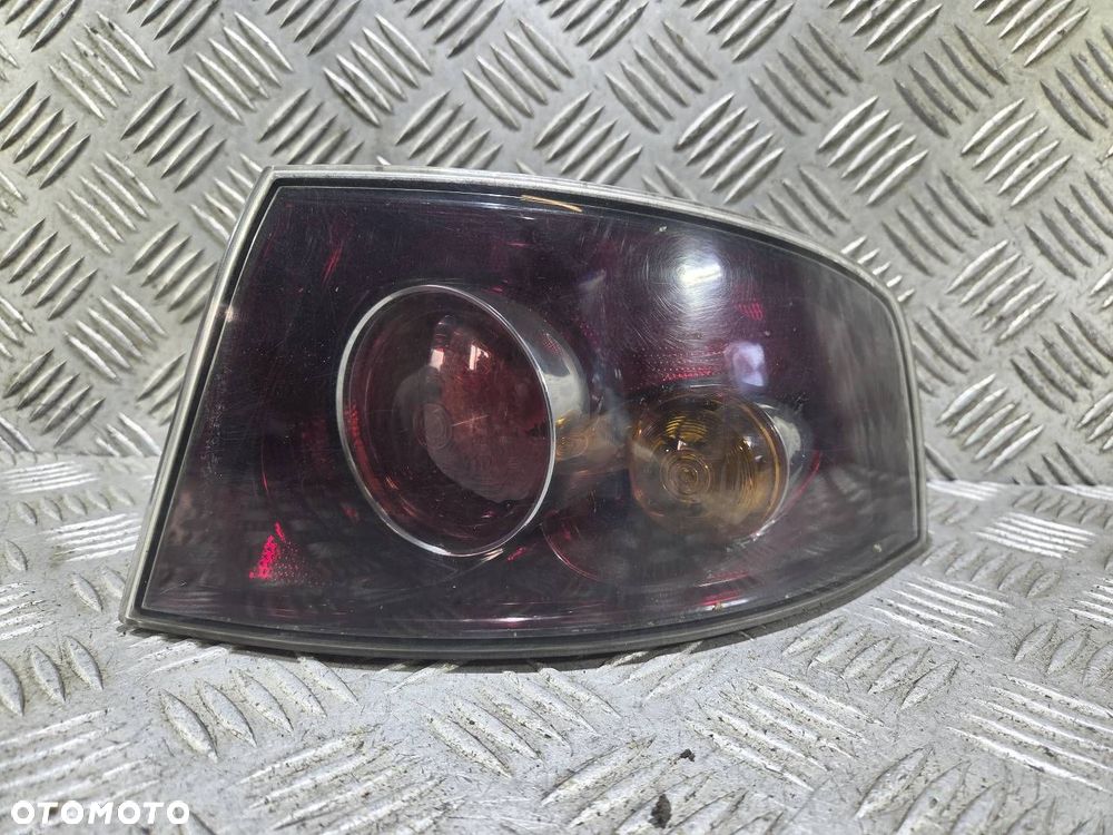 LAMPA PRAWA TYLNA SEAT IBIZA 3 - 1