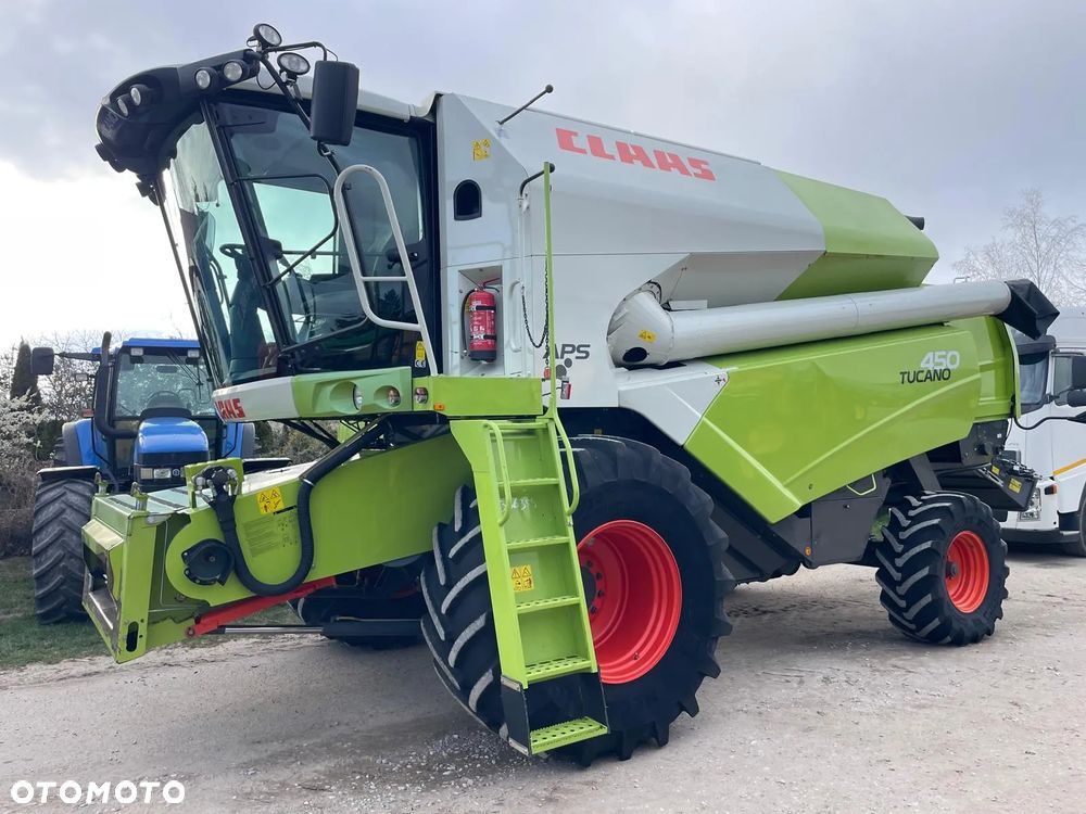 Claas Tucano 450