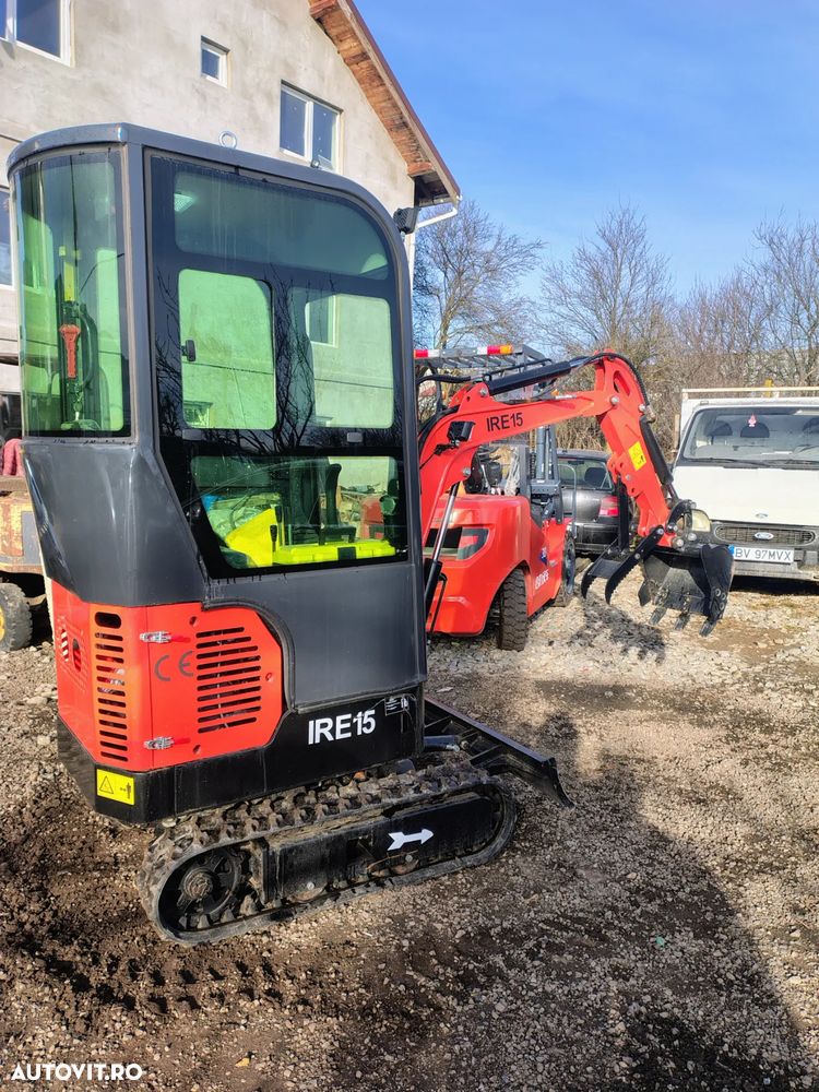 Cat MINI EXCAVATOR IRE15 - 3