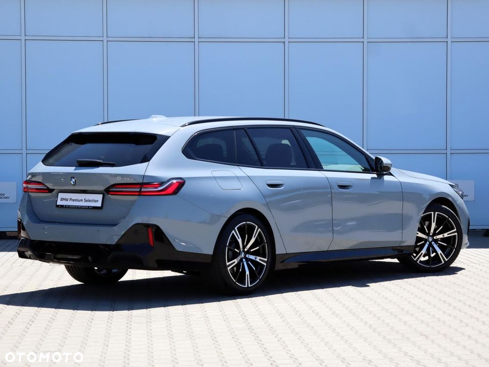 BMW Seria 5 520d mHEV M Sport - 2