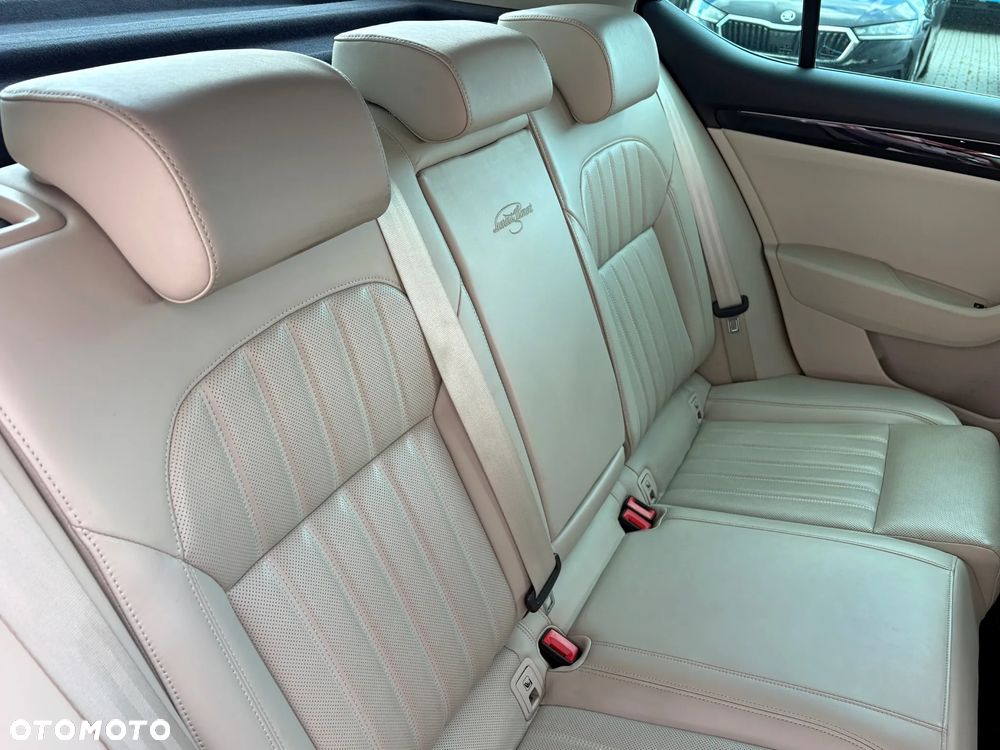 Skoda Superb 2.0 TDI L&K DSG - 14