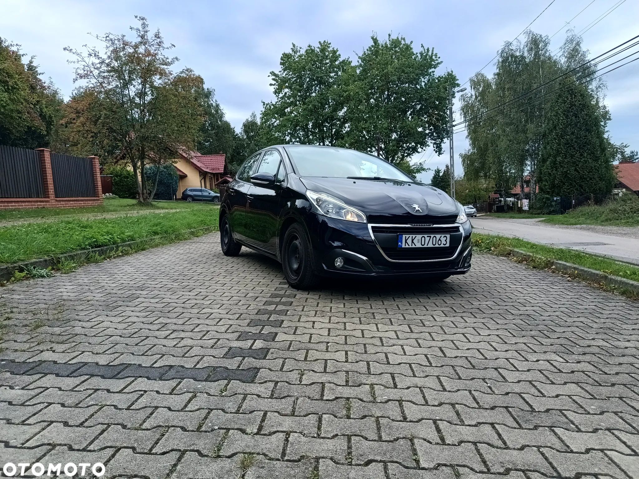 Peugeot 208 1.5 BlueHDi Active S&S - 1