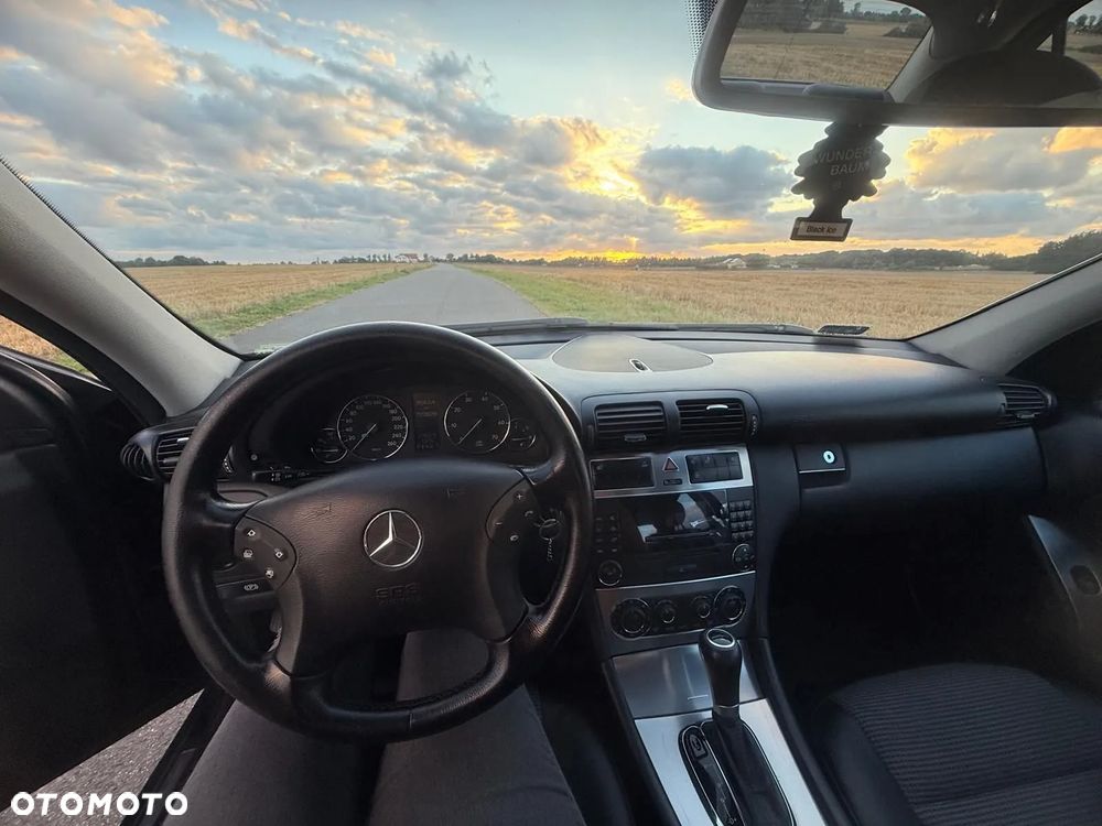 Mercedes-Benz Klasa C 180 Kompressor Automatik Avantgarde - 11