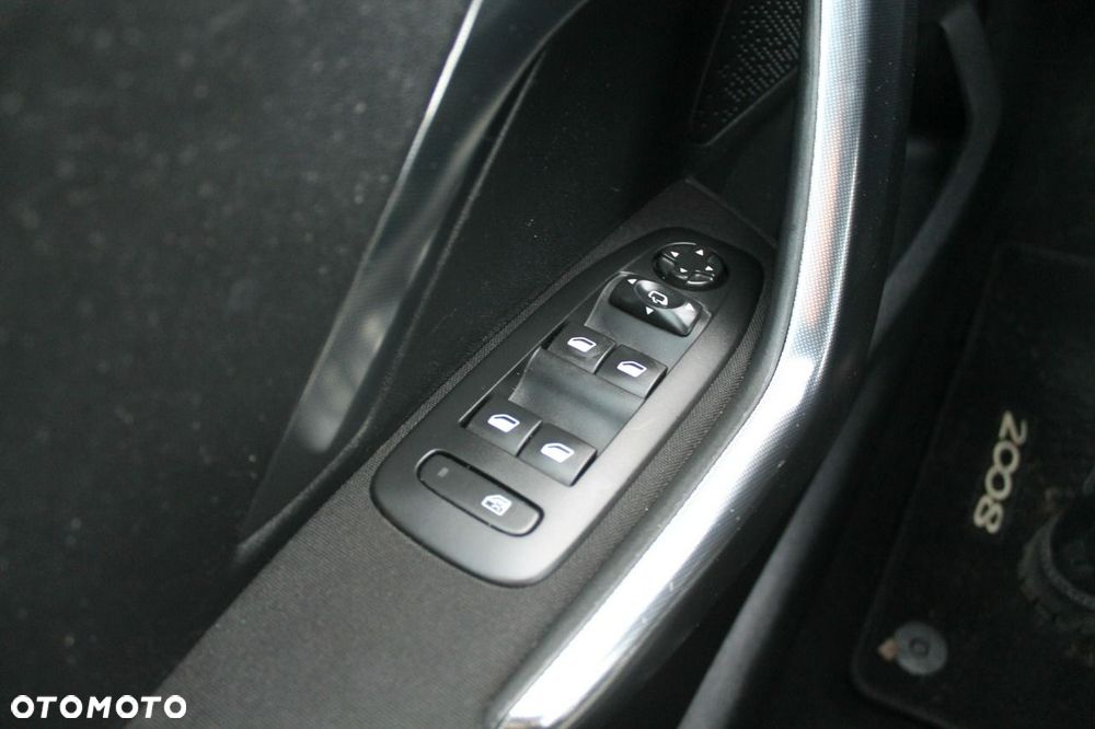Peugeot 2008 - 20