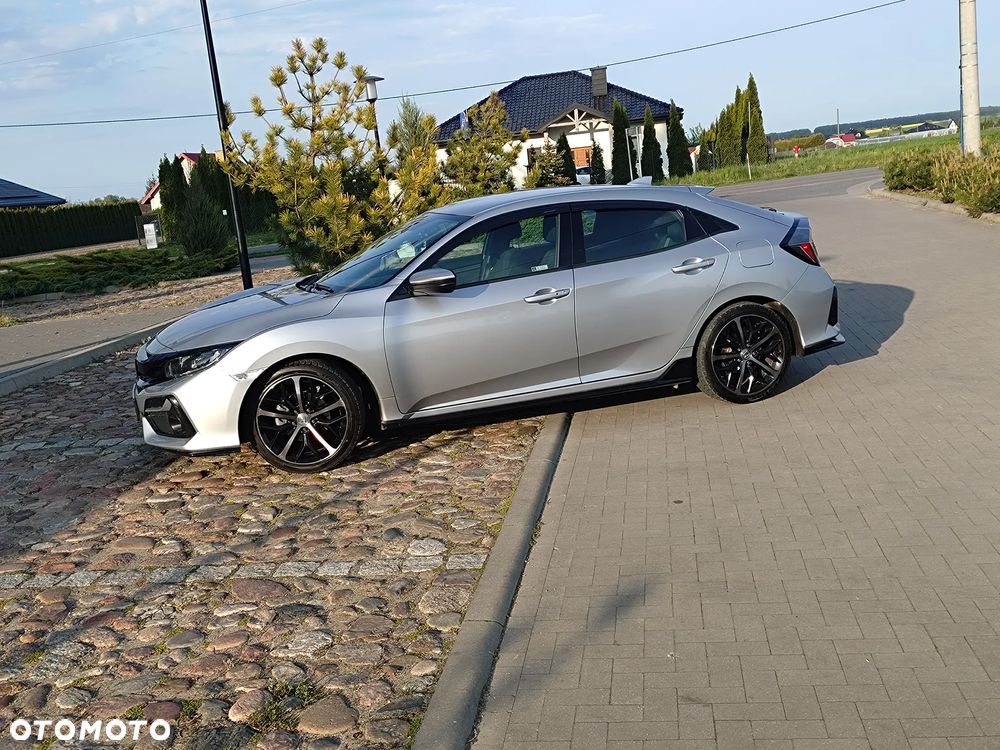 Honda Civic 1.5 i-VTEC Turbo CVT Sport - 11