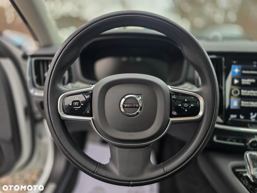 Volvo V60 T6 AWD Twin Engine Geartronic Inscription - 26