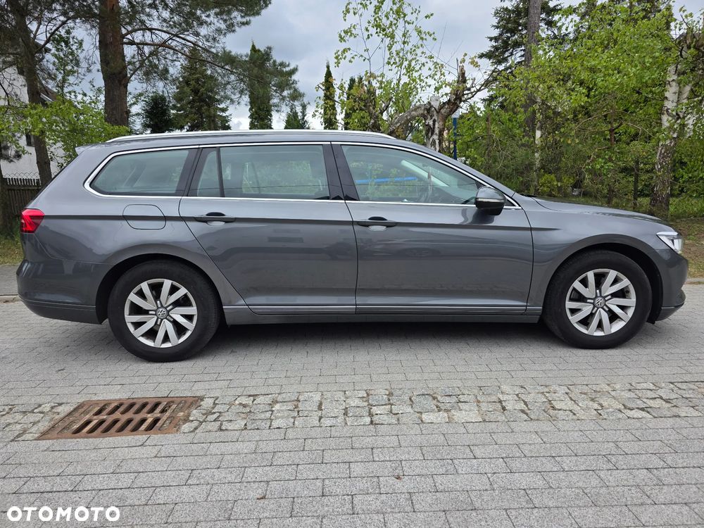 Volkswagen Passat 1.6 TDI (BlueMotion Technology) DSG Comfortline - 16