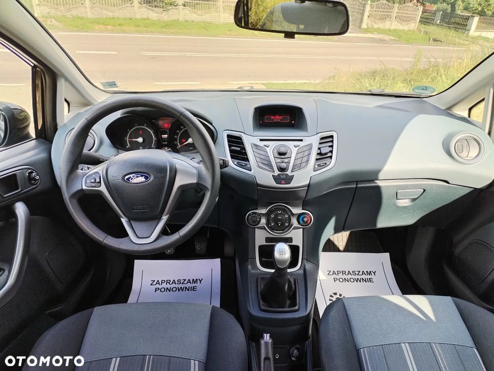 Ford Fiesta - 26