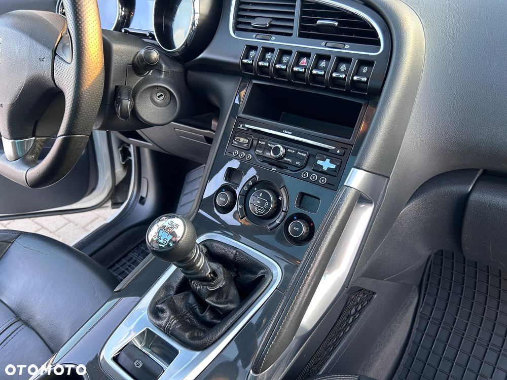 Peugeot 3008 HDi 150 Business-Line - 33