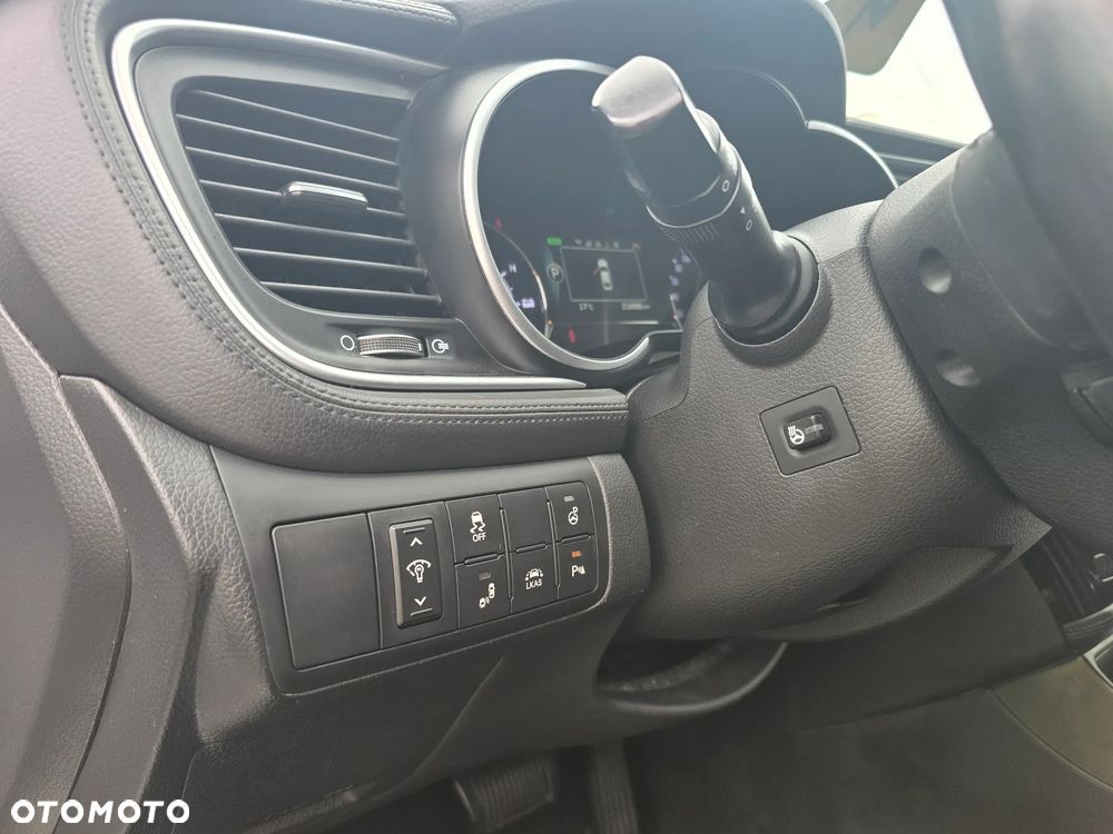 Kia Optima - 18