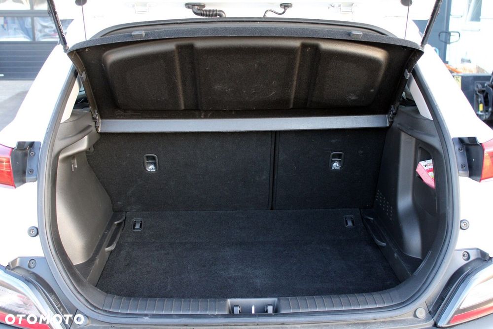 Hyundai Kona 1.6 T-GDI Comfort DCT - 13