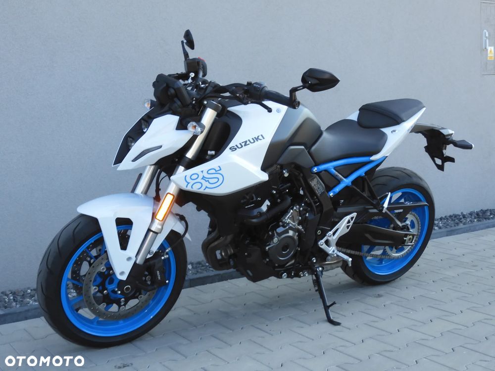 Suzuki GSX - 39