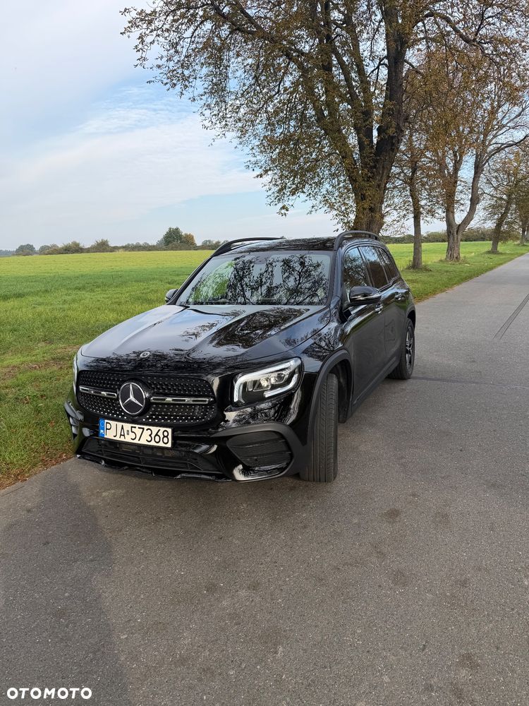 Mercedes-Benz GLB 250 8G-DCT AMG Line - 2