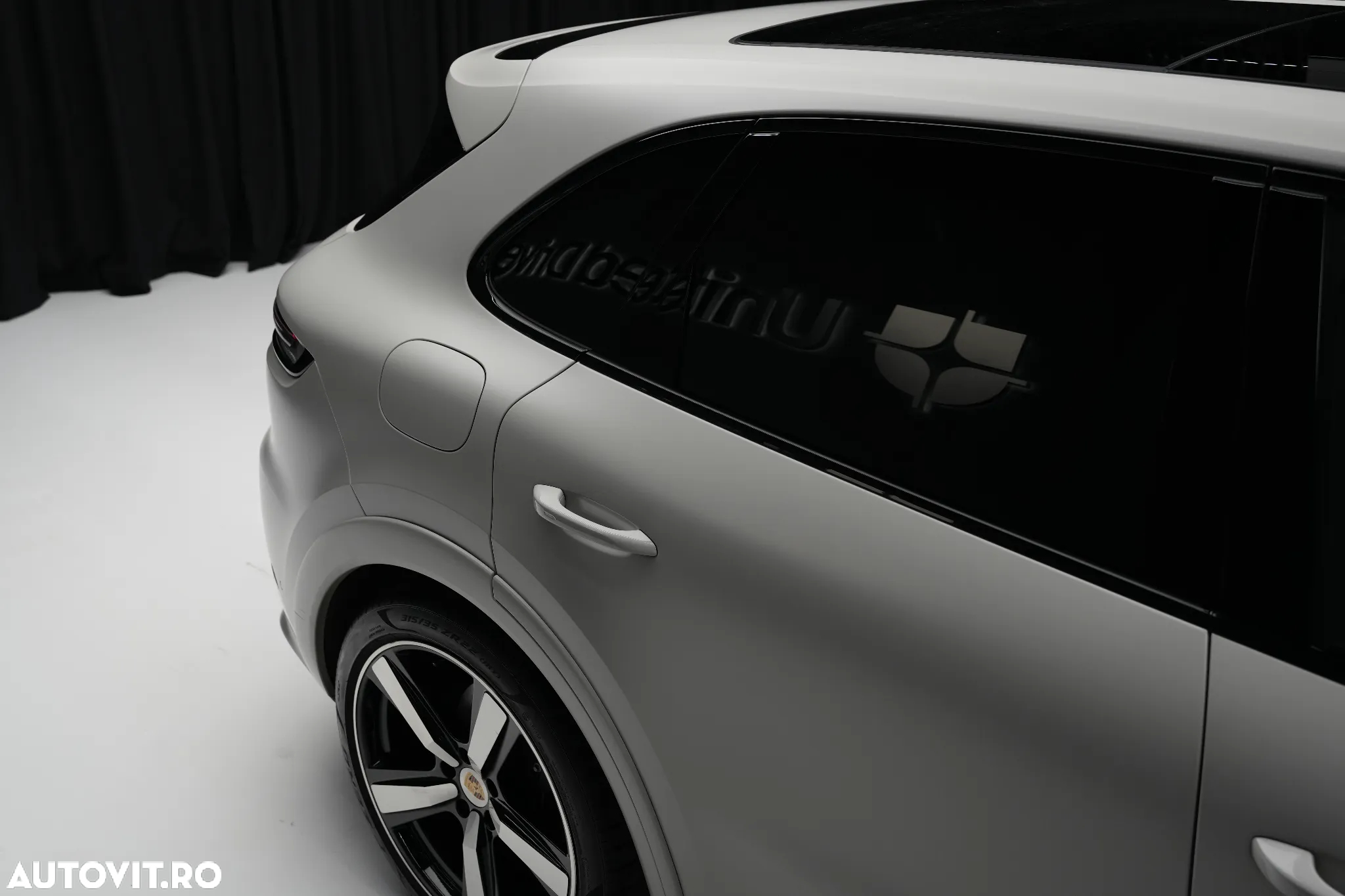 Porsche Cayenne Standard - 33