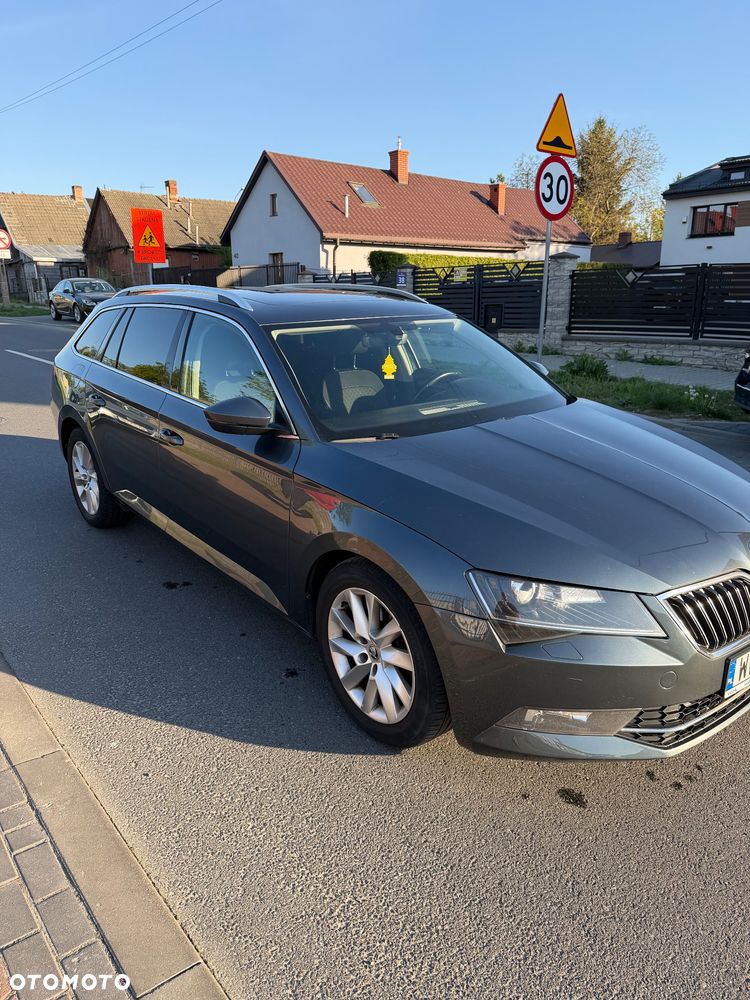 Skoda Superb 1.6 TDI DSG Style - 2