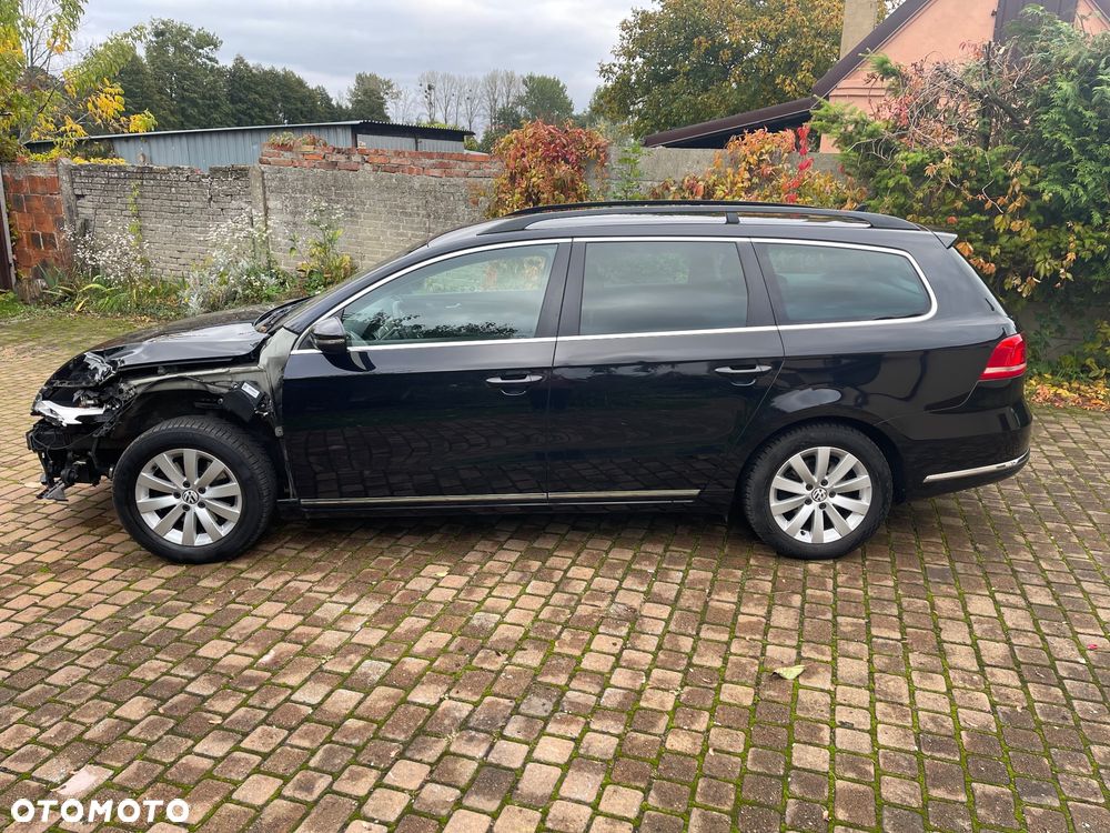 Volkswagen Passat Variant 2.0 TDI BlueMotion Technology DPF Comfortline - 11