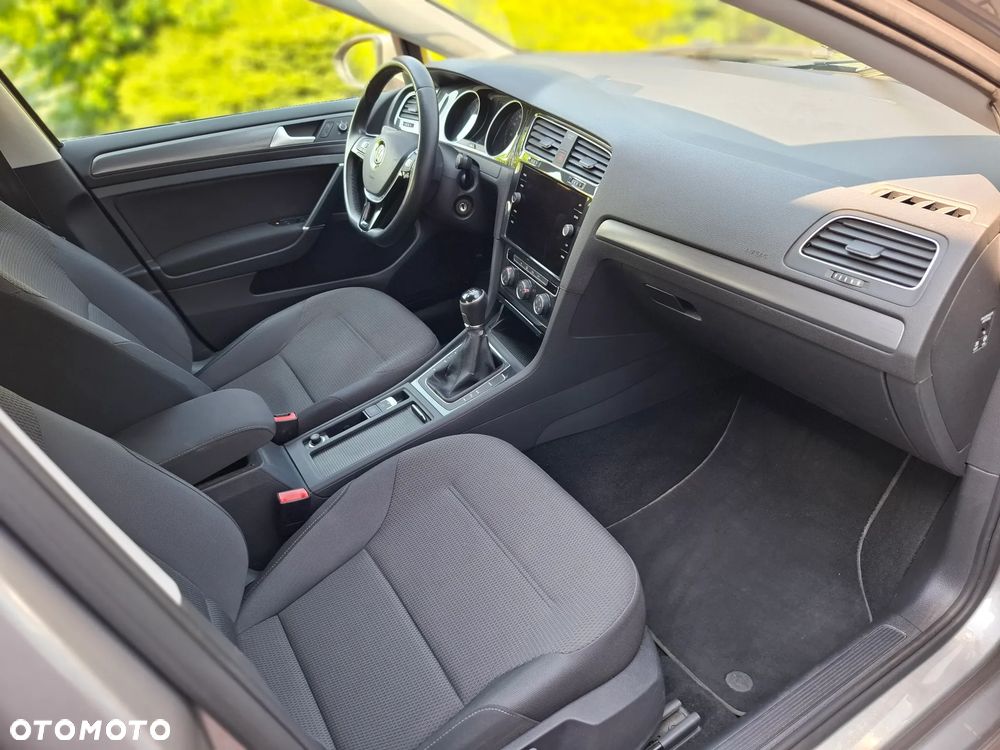 Volkswagen Golf 1.0 TSI BlueMotion Comfortline - 15