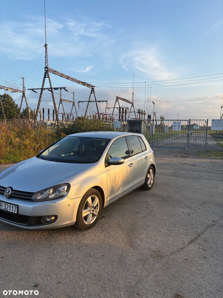 Volkswagen Golf 2.0 TDI DPF Highline - 3