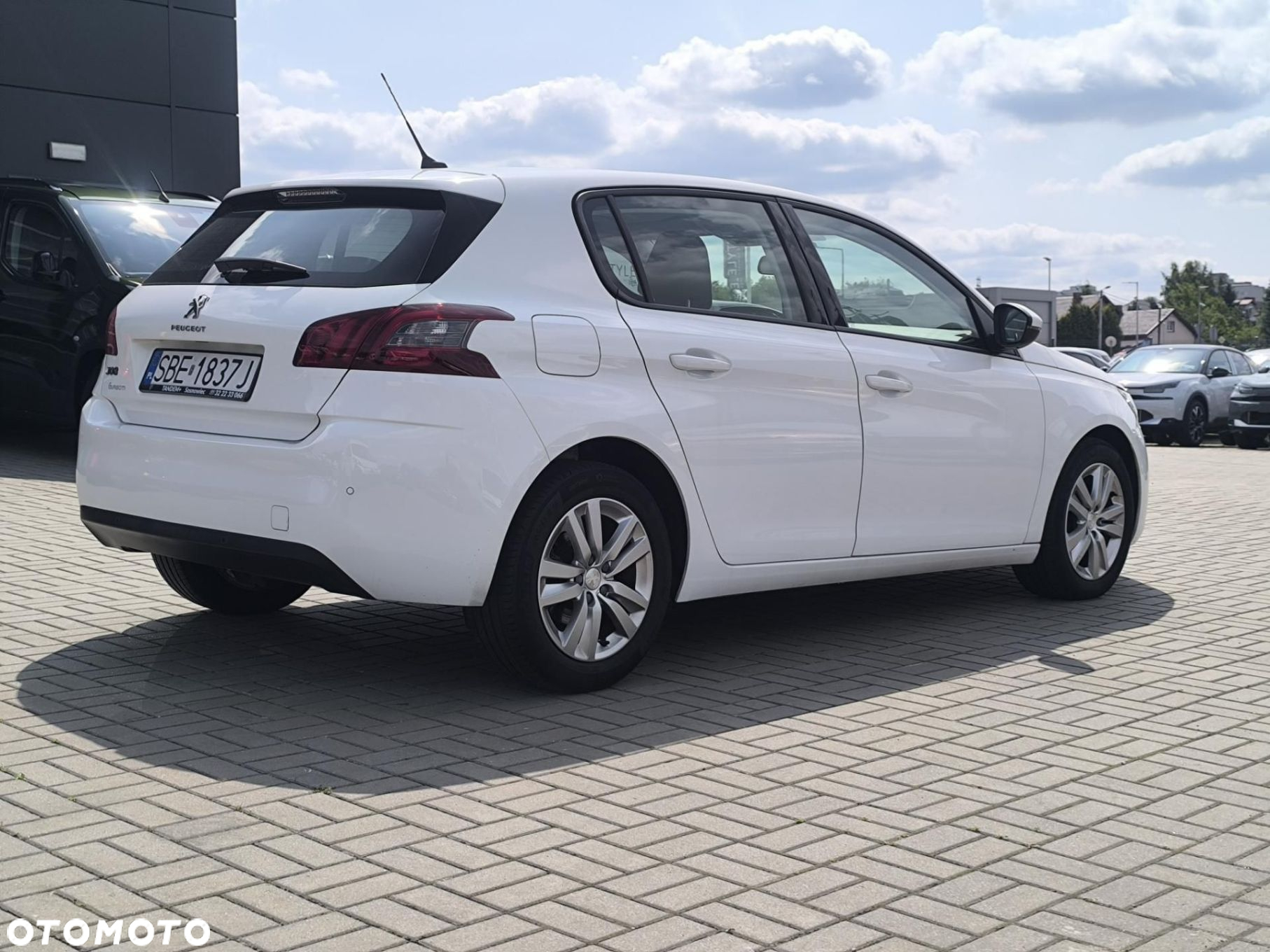 Peugeot 308 1.2 PureTech GPF Allure S&S EAT8 - 4
