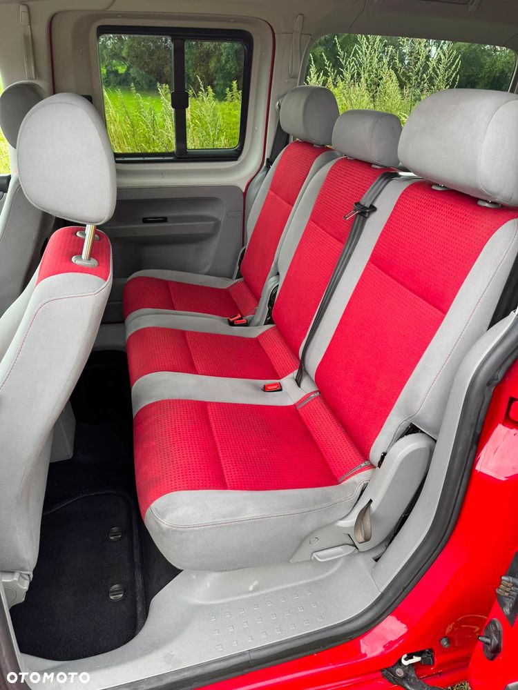 Volkswagen Caddy Maxi Life DSG - 14