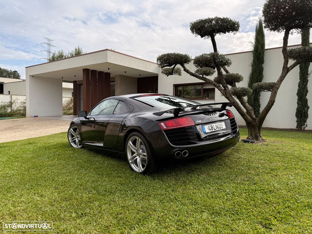 Audi R8 Coupé 4.2 FSi V8 quattro - 31