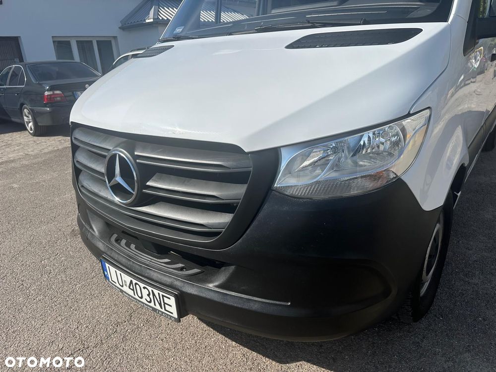 Mercedes-Benz Sprinter - 4