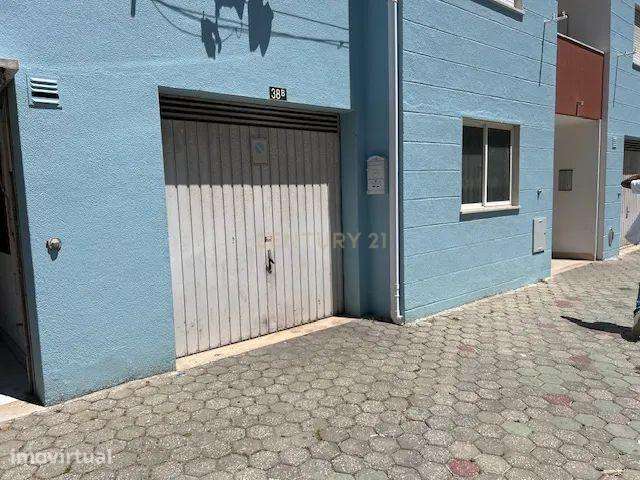 Garagem/Armazém para Venda  90m² com WC e Extração de Fumos - Grande imagem: 5/7