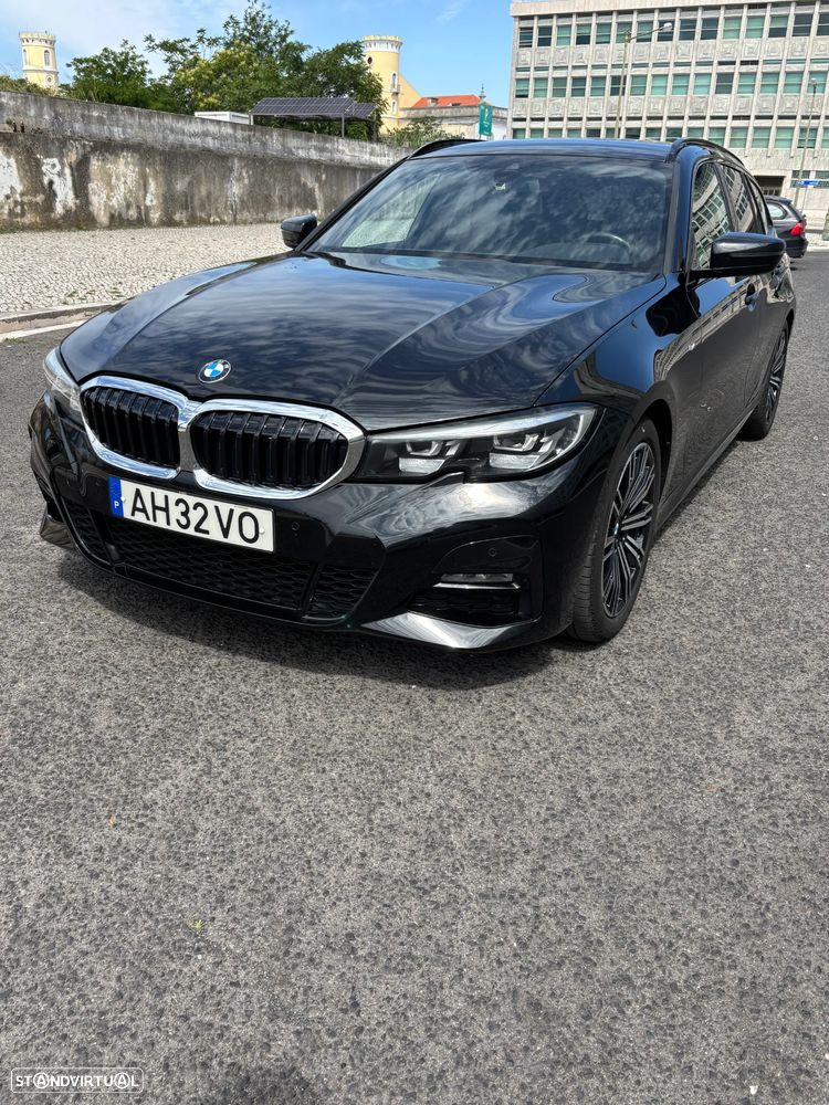 BMW 320 d Pack Desportivo M Auto - 1