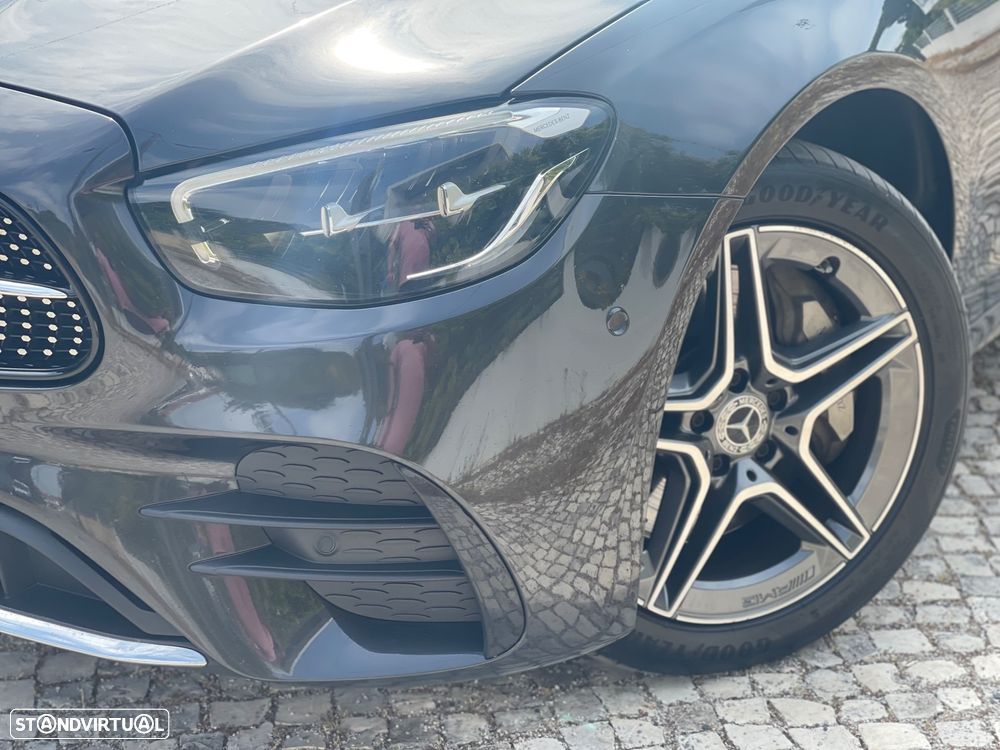 Mercedes-Benz E 300 de 4Matic 9G-TRONIC AMG Line - 9