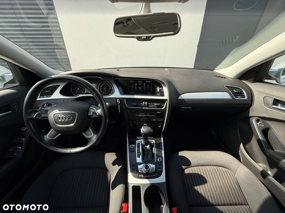 Audi A4 Avant 2.0 TDI DPF multitronic S line Sportpaket - 8