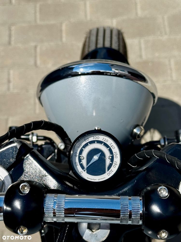 Royal Enfield Interceptor - 13
