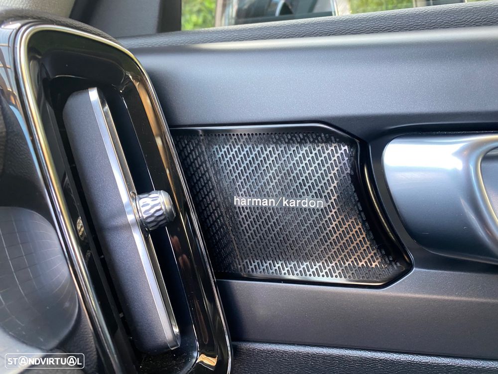 Volvo XC 40 2.0 D3 Momentum Plus - 27