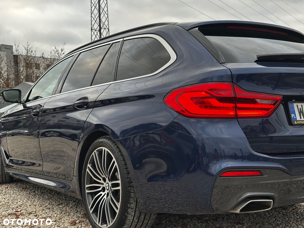 BMW Seria 5 530d xDrive Touring - 9
