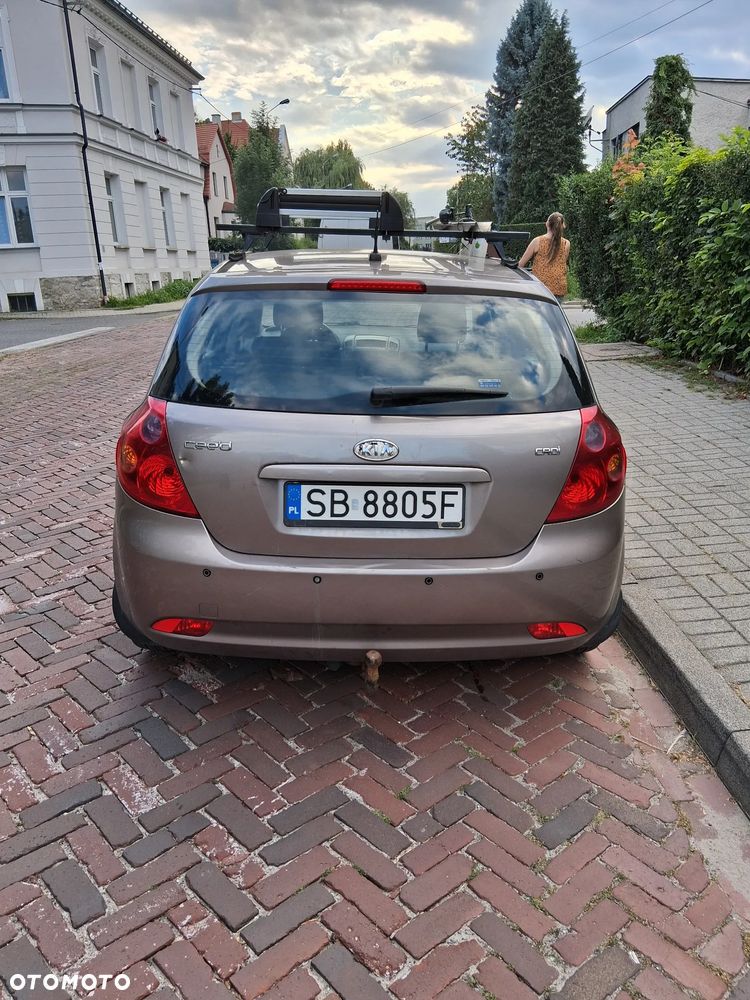 Kia Ceed 1.6 Crdi Comfort + - 6