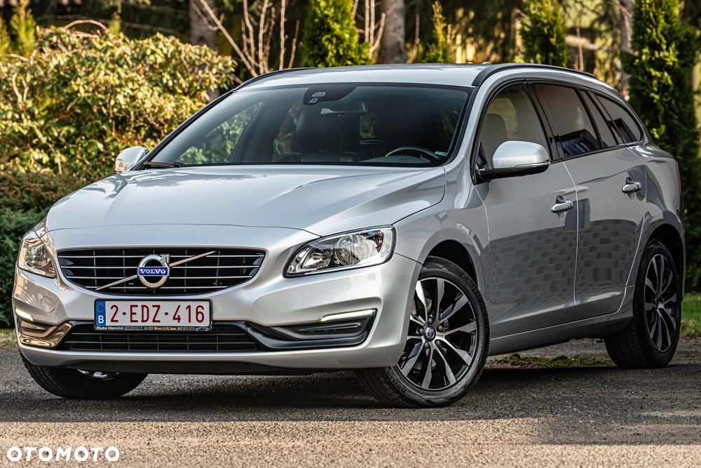 Volvo V60 D2 Geartronic Momentum - 3