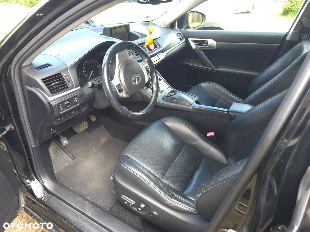 Lexus CT 200h Prestige - 8